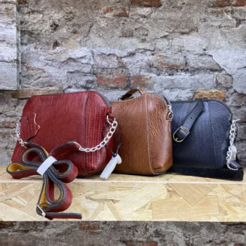 کیف دوشی زنانه چرم مدل اﮐﺴﯿﻦ