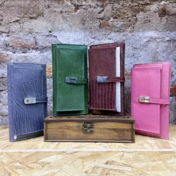 کیف پول چرم زنانه مدل آرﺷﯿﺖ