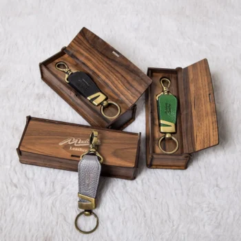 جا کلیدی چرم لاکچری مدل اَشوداد