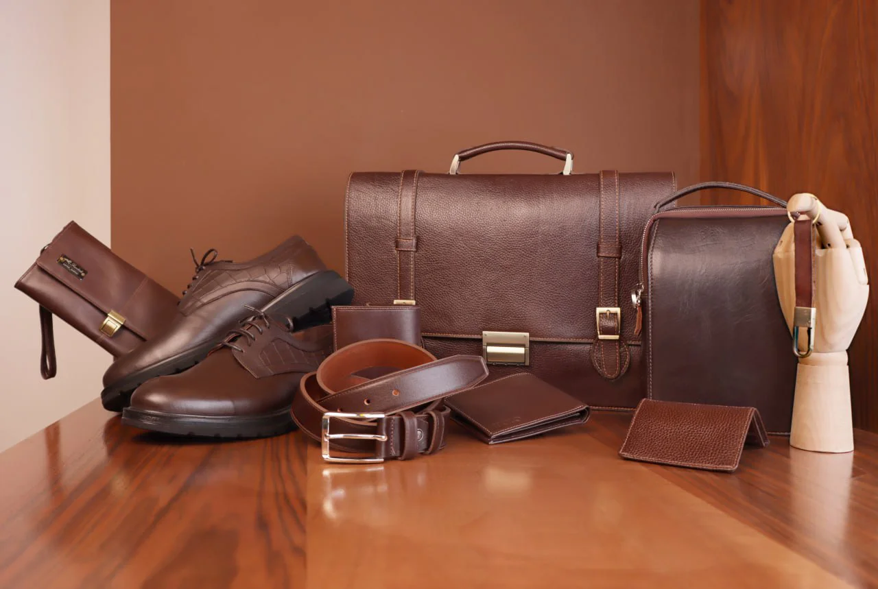 محصولات چرم مردانه